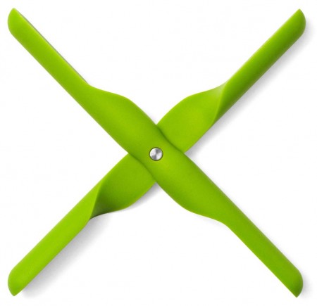 The Menu Propeller Trivet plays with form and function whilst protecting your table top from heat, cold and liquids. The wings are slim and aerodynamic, giving them a light and airy appearance. The blades of the trivet can be folded together, just like a fan, and save you a lot of space. Once folded, it will fit just perfectly into the cutlery drawer. Easy peasy. 