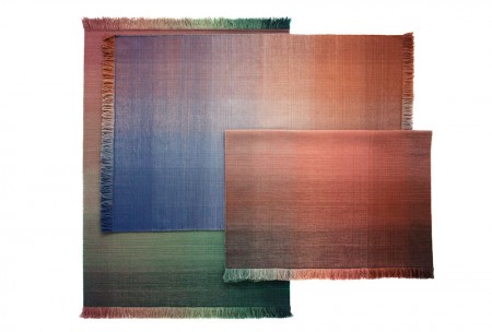 Designer Begüm Cana Özgür emphasizes: "this is a handmade flat-weave rug that generates an incredible and well-rounded diffusion of color. The surface releases a sense of tranquillity and well-being that is balanced by the penetrating vibration of colors."