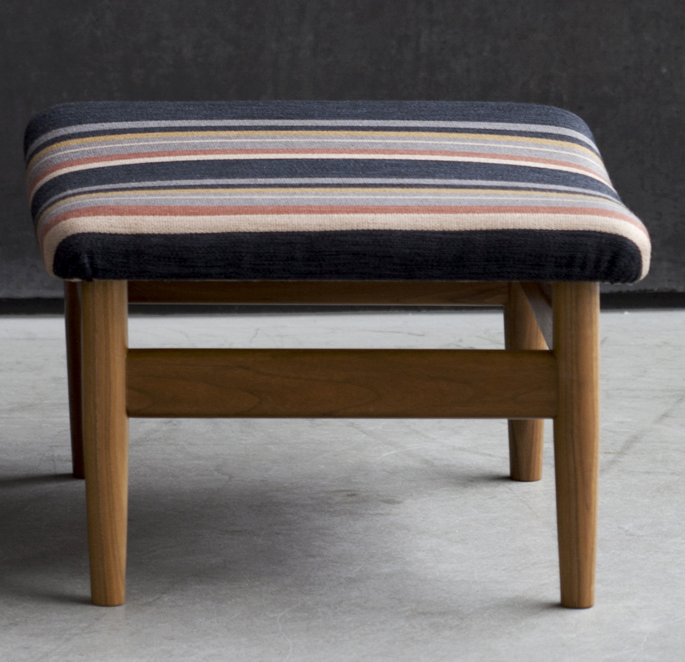 Finn Juhl Japan Footstool
