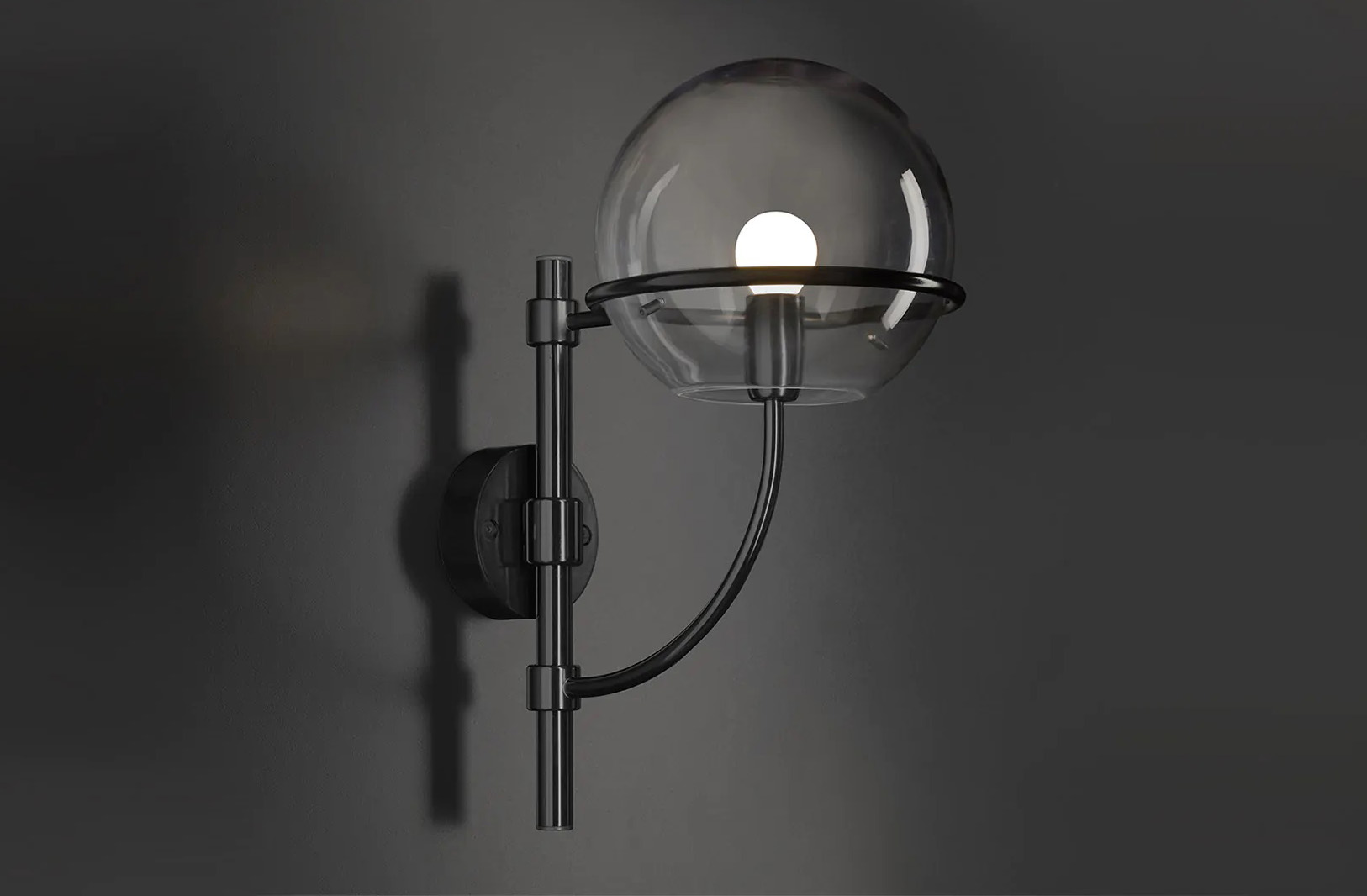 Oluce Lyndon Mini Outdoor Wall Lamp