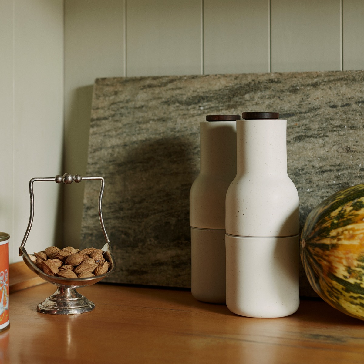 Kitchen & Dining